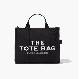 The tote bag by Marc Jacobs (medium)